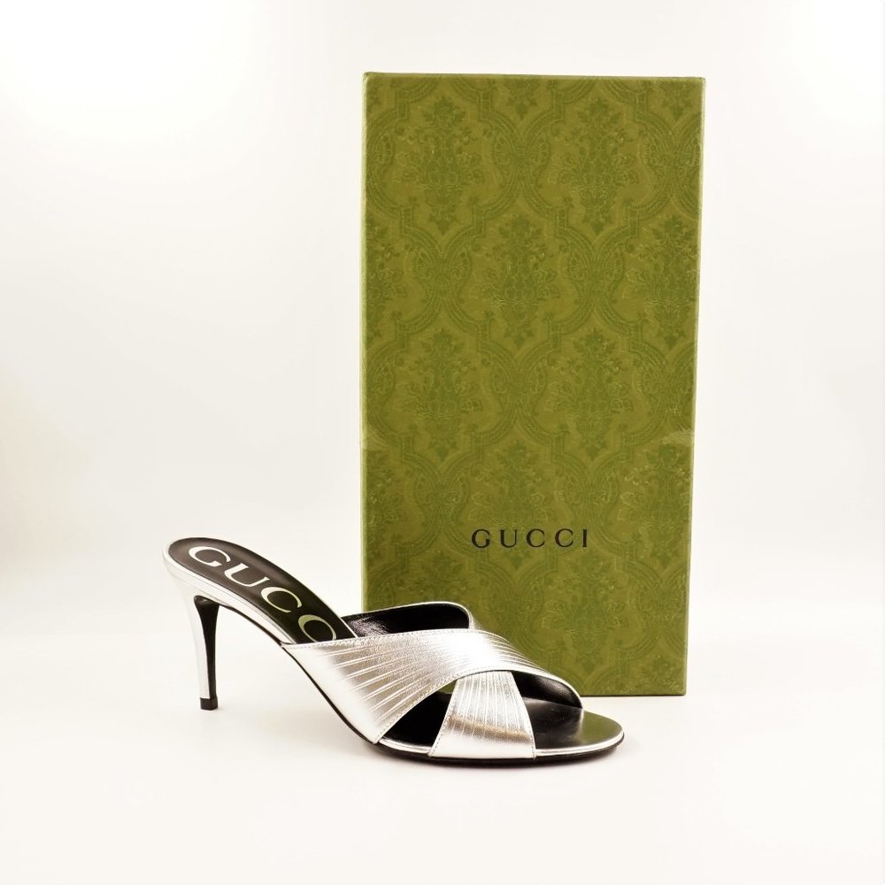 New In Box Gucci 80mm Metallic-Finish Leather Sandals In Women's Size EU 38.5